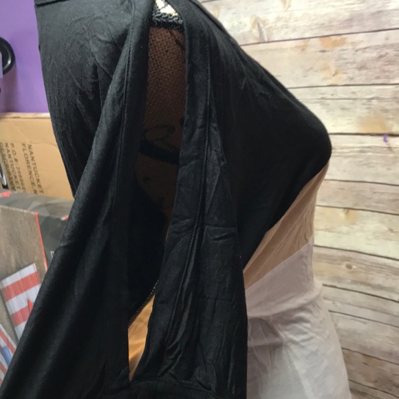 Bebe 3/4 sleeve black, tan and white shirt - Picture 3 of 4